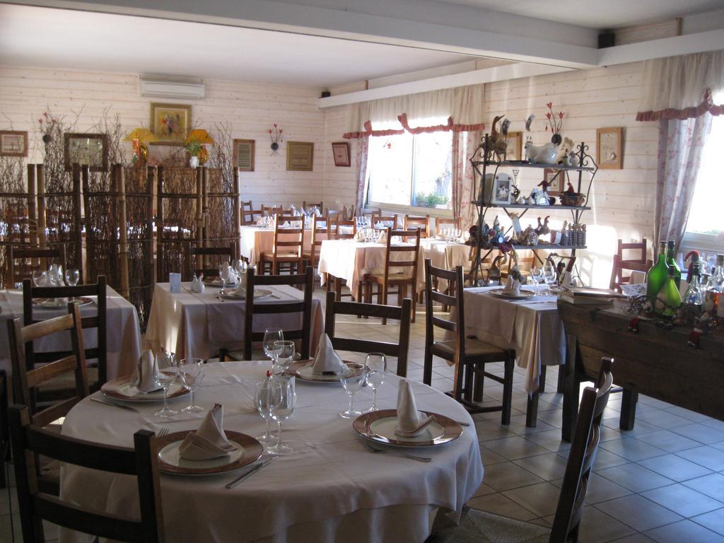 Hotel Restaurant Des Thermes Castéra-Verduzan Exterior foto