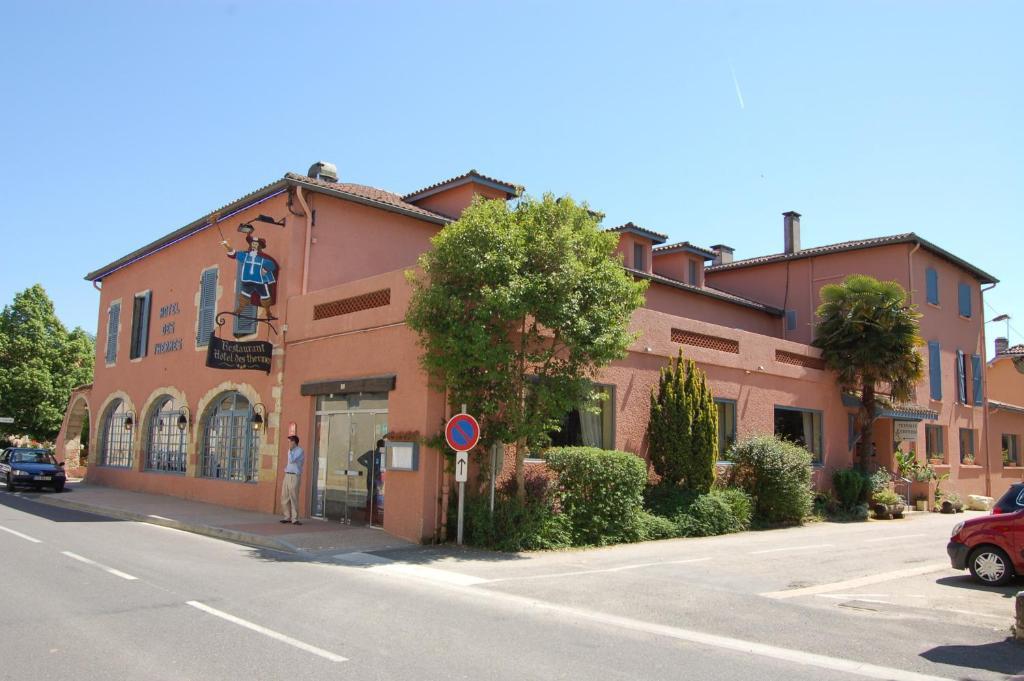 Hotel Restaurant Des Thermes Castéra-Verduzan Exterior foto
